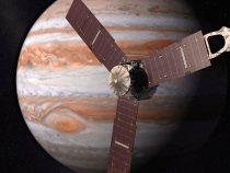Americká vesmírna sonda Juno vykonala rekordne blízky oblet okolo Jupitera