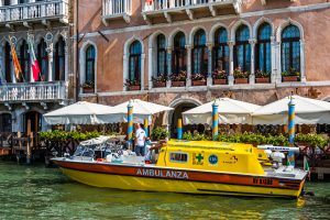 Záchranárska loď v Benátkach