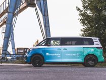 Auto, ktoré načúva