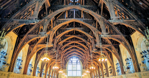 Trámová strecha v stredovekej sále