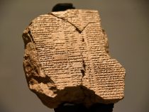 Na počiatku bol príbeh