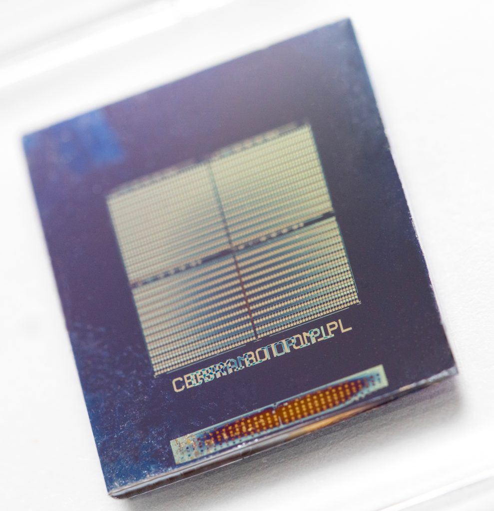 Memristor, jedna zo základných elektrotechnických súčiastok