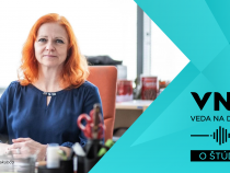 Chcete vedieť viac o zákulisí eMaturít? Vypočujte si nový diel podcastu Veda na dosah – o štúdiu