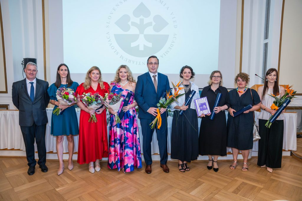 Laureáti Ceny Slovenskej akadémie vied