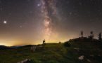 Ako zachytiť hviezdy: Letný sprievodca krajinárskou astrofotografiou