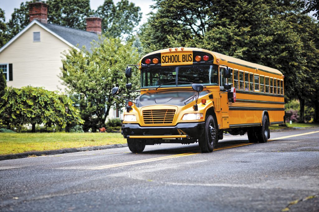 Ikonický žltý školský autobus známy z USA