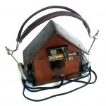 Doma vyrobená kryštálka zvláštneho tvaru (foto: Štefan Holakovský)